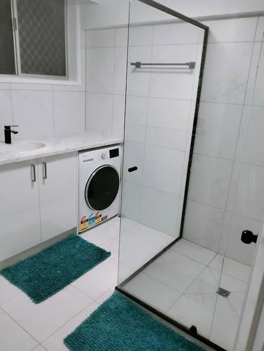 Beach, Bars, Brunch - Burleigh Apartment Gold Coast