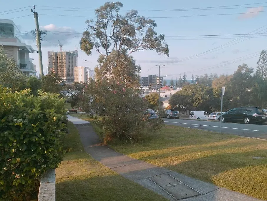 Beach, Bars, Brunch - Burleigh Apartment Gold Coast